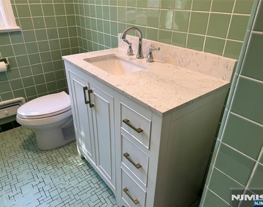 1118 Edgewood - Photo Thumbnail 27