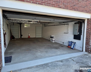 1118 Edgewood - Photo Thumbnail 35