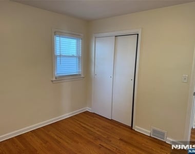 1118 Edgewood - Photo Thumbnail 17