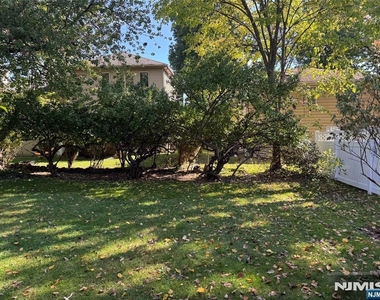 1118 Edgewood - Photo Thumbnail 33