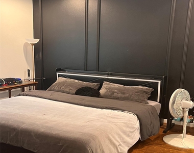 207 Pierce Street - Photo Thumbnail 4