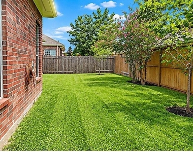 5235 Addison Hills Lane - Photo Thumbnail 3