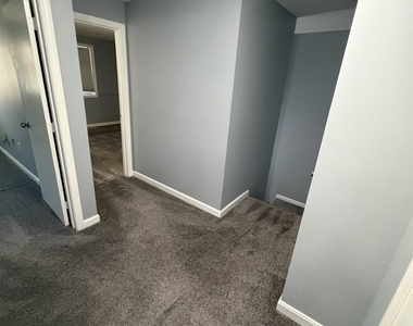 104 Elmwood - Photo Thumbnail 16