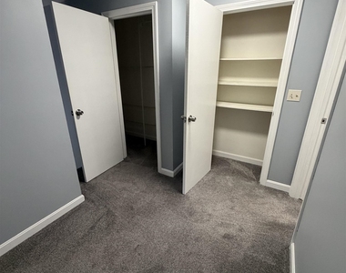 104 Elmwood - Photo Thumbnail 13