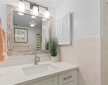 788 Park Shore Drive - Photo Thumbnail 17