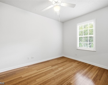 5729 Cove Circle - Photo Thumbnail 17
