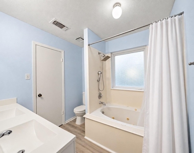 10302 Bushy Creek Drive - Photo Thumbnail 19