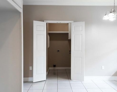 14910 Indian Hill Trail - Photo Thumbnail 7