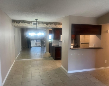 17331 Red Oak Drive - Photo Thumbnail 4