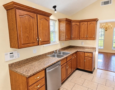 4402 Monteith Drive - Photo Thumbnail 4