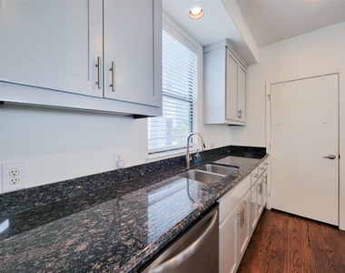 1432 Ennis Street - Photo Thumbnail 7