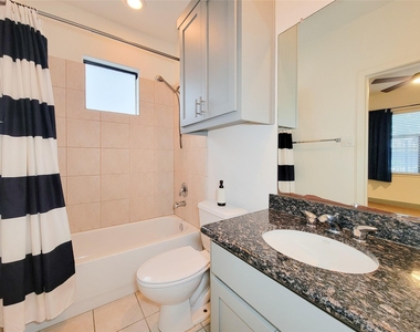 1432 Ennis Street - Photo Thumbnail 41