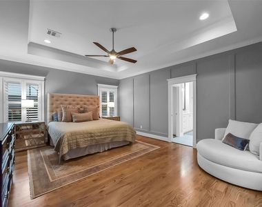 310 W 18th Street - Photo Thumbnail 18
