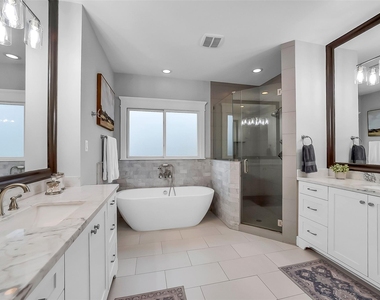 310 W 18th Street - Photo Thumbnail 19