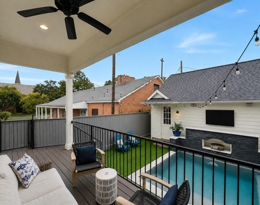 310 W 18th Street - Photo Thumbnail 26