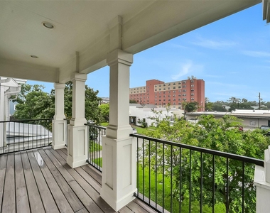 310 W 18th Street - Photo Thumbnail 24