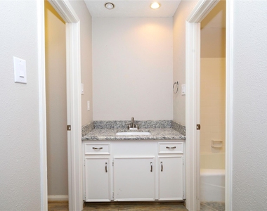 20814 Westgreen Court - Photo Thumbnail 16