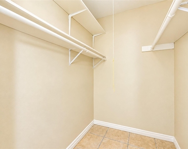 7406 Riptide Drive - Photo Thumbnail 30