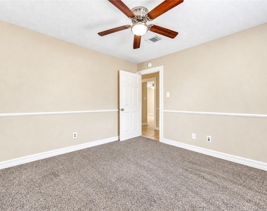 7406 Riptide Drive - Photo Thumbnail 24