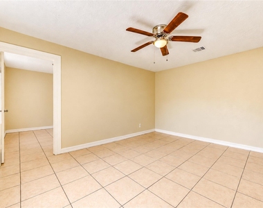 7406 Riptide Drive - Photo Thumbnail 15