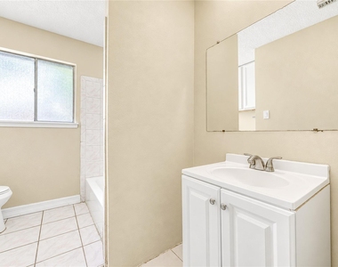 7406 Riptide Drive - Photo Thumbnail 22