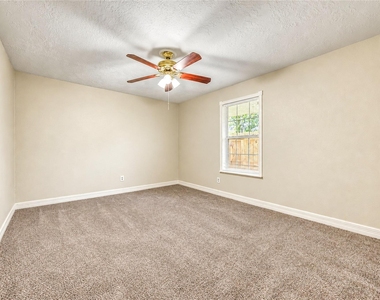 7406 Riptide Drive - Photo Thumbnail 7