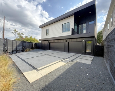 1015 E 27th Street - Photo Thumbnail 1