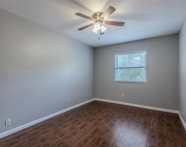 720 Memorial Mews Street - Photo Thumbnail 13