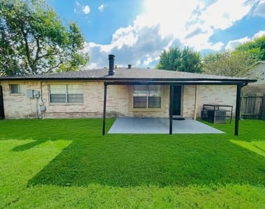 13942 Towne Way Drive - Photo Thumbnail 8