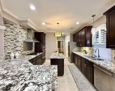 4406 Oak Trail Court - Photo Thumbnail 15