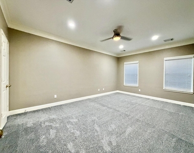 4406 Oak Trail Court - Photo Thumbnail 27