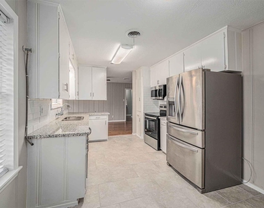 1508 N San Jacinto Street - Photo Thumbnail 2