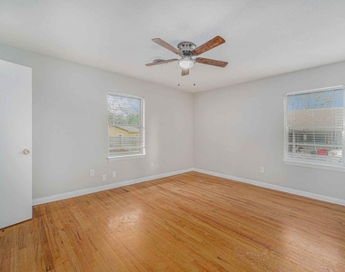 1508 N San Jacinto Street - Photo Thumbnail 6