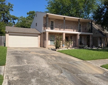 18507 Sweetmeadow Drive - Photo Thumbnail 5