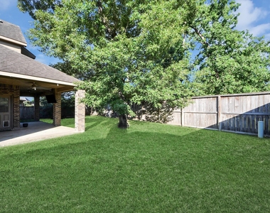 143 W Wading Pond Circle - Photo Thumbnail 38
