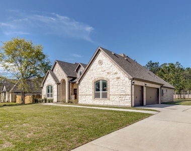 9741 Hardin St - Photo Thumbnail 8