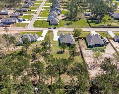 9741 Hardin St - Photo Thumbnail 3