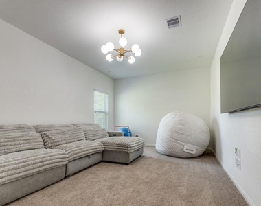 9741 Hardin St - Photo Thumbnail 23