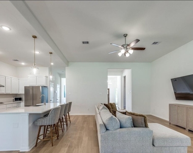 9741 Hardin St - Photo Thumbnail 14