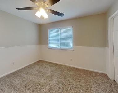 17411 Sentry Park Court - Photo Thumbnail 10
