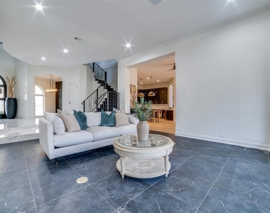 83 Promenade Street N - Photo Thumbnail 7