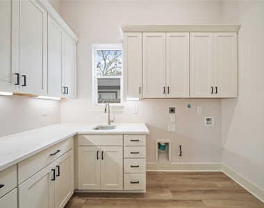 7407 Janak Drive - Photo Thumbnail 25