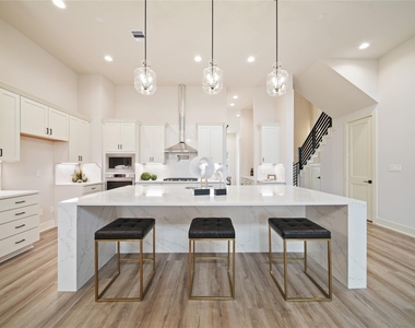 7407 Janak Drive - Photo Thumbnail 13