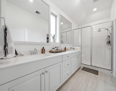 4919 Sand Clouds Drive - Photo Thumbnail 21