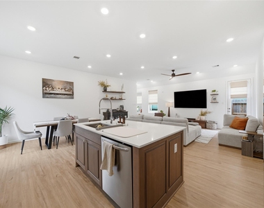 4919 Sand Clouds Drive - Photo Thumbnail 12