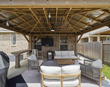 4919 Sand Clouds Drive - Photo Thumbnail 25