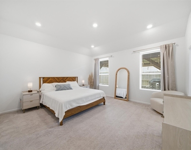4919 Sand Clouds Drive - Photo Thumbnail 19