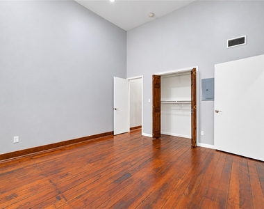 2309 Strand Street - Photo Thumbnail 15