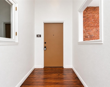 2309 Strand Street - Photo Thumbnail 19