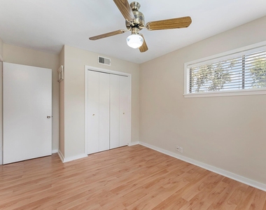 7527 Dearborn Street - Photo Thumbnail 36
